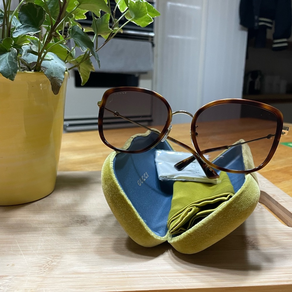 Gucci sunglasses